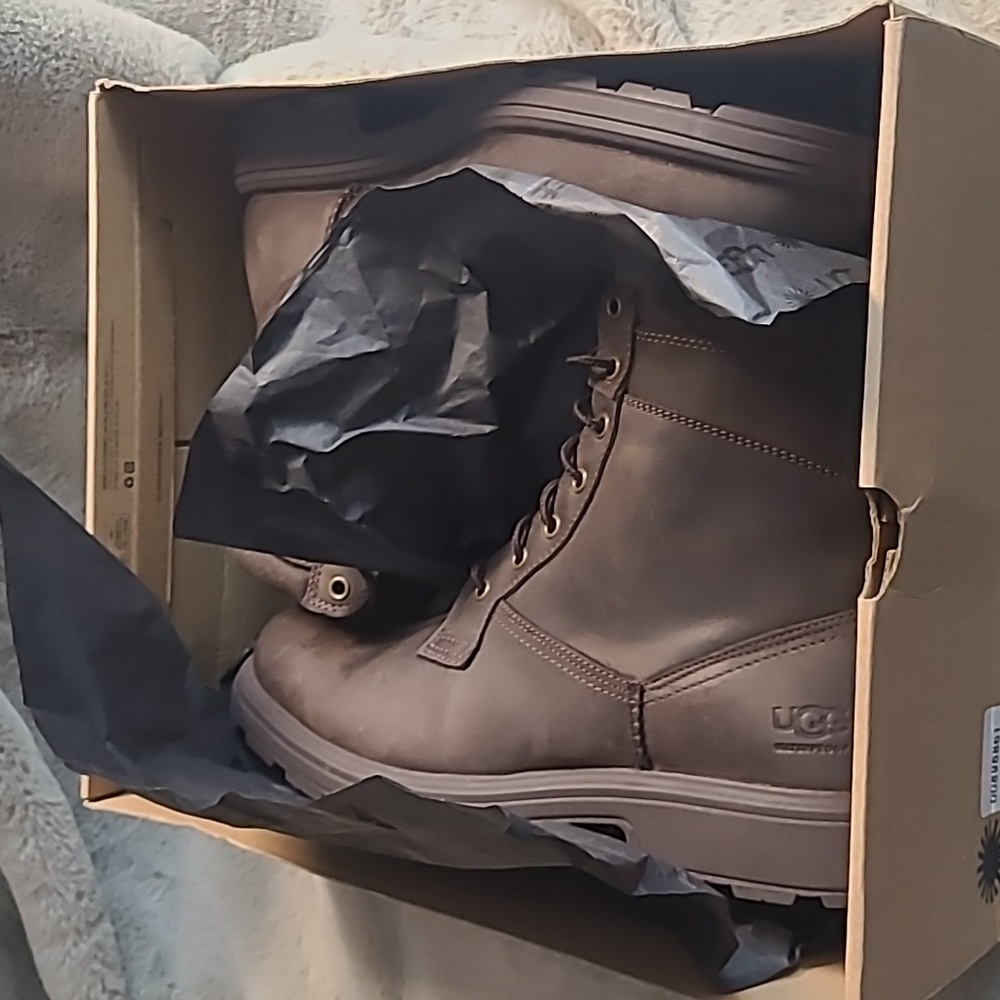 UGG Biltmore Leather Boots Mens Size 13 - Picture 13 of 13